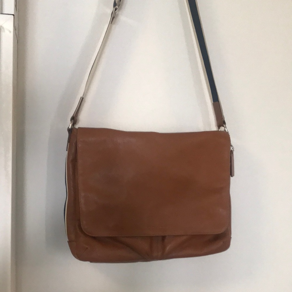Coach Heritage Leather Messenger Bag
